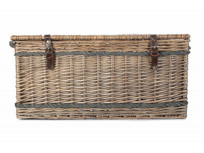 28" ANTIQUE WASH ROPE HANDLED TRUNK