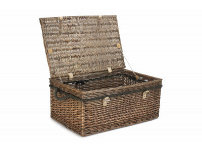 24" ANTIQUE WASH ROPE HANDLED TRUNK