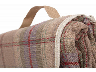 LAVENDER TARTAN PICNIC RUG