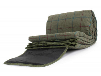 GREEN TWEED PICNIC BLANKET