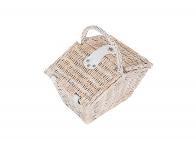 SMALL WHITE ELEGANT HAMPER