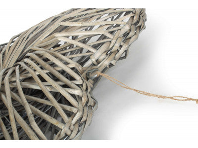 MEDIUM GREY HEART WREATH