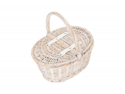 CHILD'S WHITE WASH LIDDED HAMPER