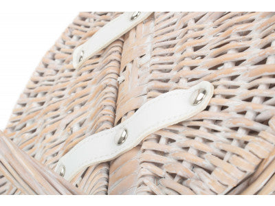 CHILD'S WHITE WASH LIDDED HAMPER