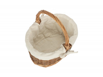 CHILD'S COUNTRY OVAL SHOPPER with WHITE LINING