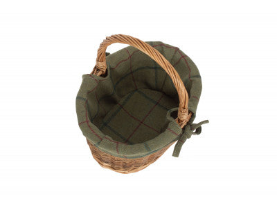 CHILD'S COUNTRY OVAL SHOPPER with GREEN TWEED LINING